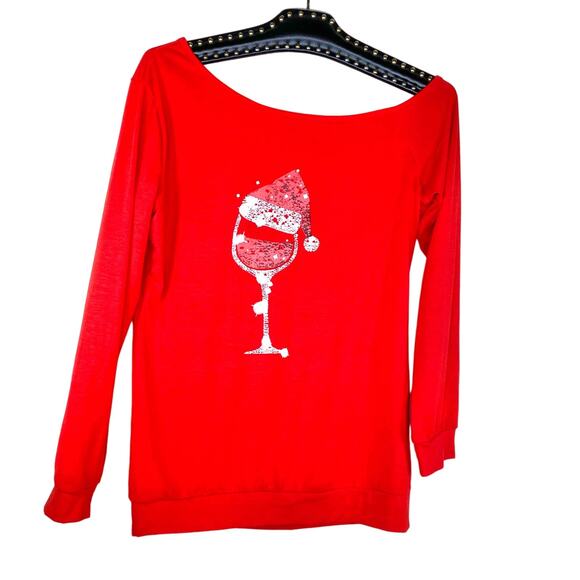 Off-the-Shoulder Red Wine Glass Santa Hat Graphic Long Sleeve Top Small NWT - Picture 1 of 9